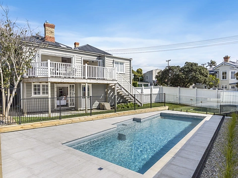 Devonport 5 Bedroom Charming Devonport Villa - Must Be Sold!