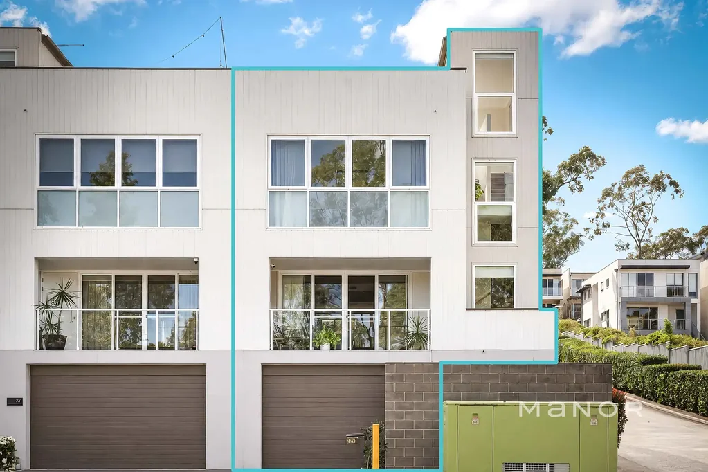 Norwest 3침실 Boutique Three-Level Lifestyle Residence with Commanding Panoramic Views