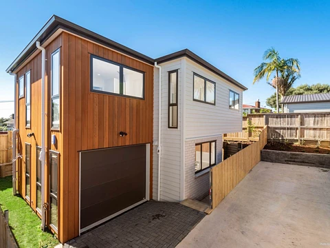 Blockhouse Bay 4房  BRAND NEW HOME WITH VIEWS