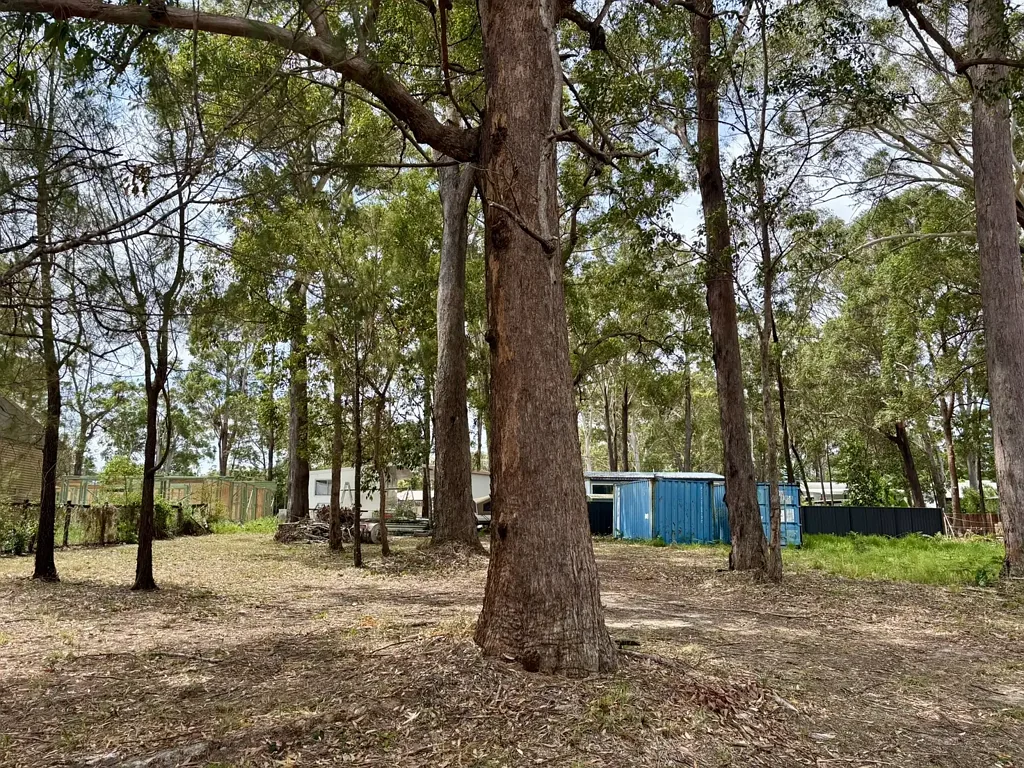 17 Ilumba St, Russell Island, QLD 4184