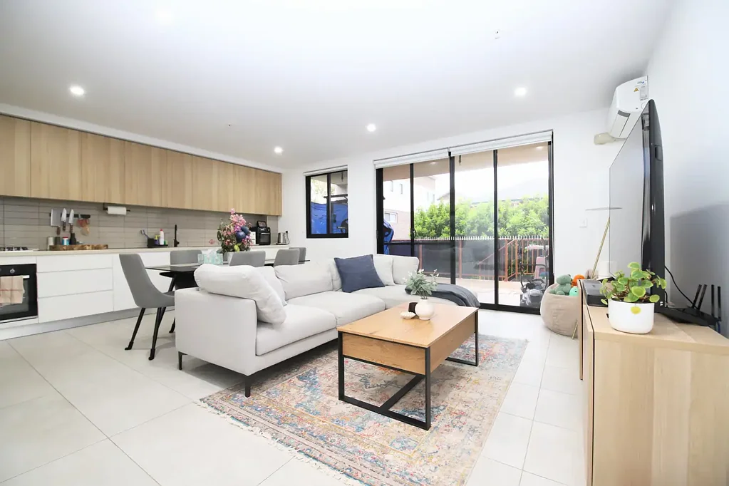 Modern Two Bedroom Ground Floor Unit