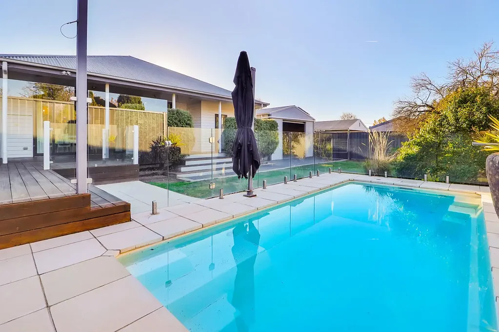 Mansfield 4chambre Family Living with Exceptional Indoor-Outdoor Entertaining