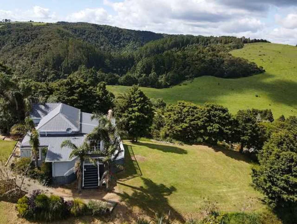 Waipu 2Zimmer Moved to the South Island-This Property Must Sell