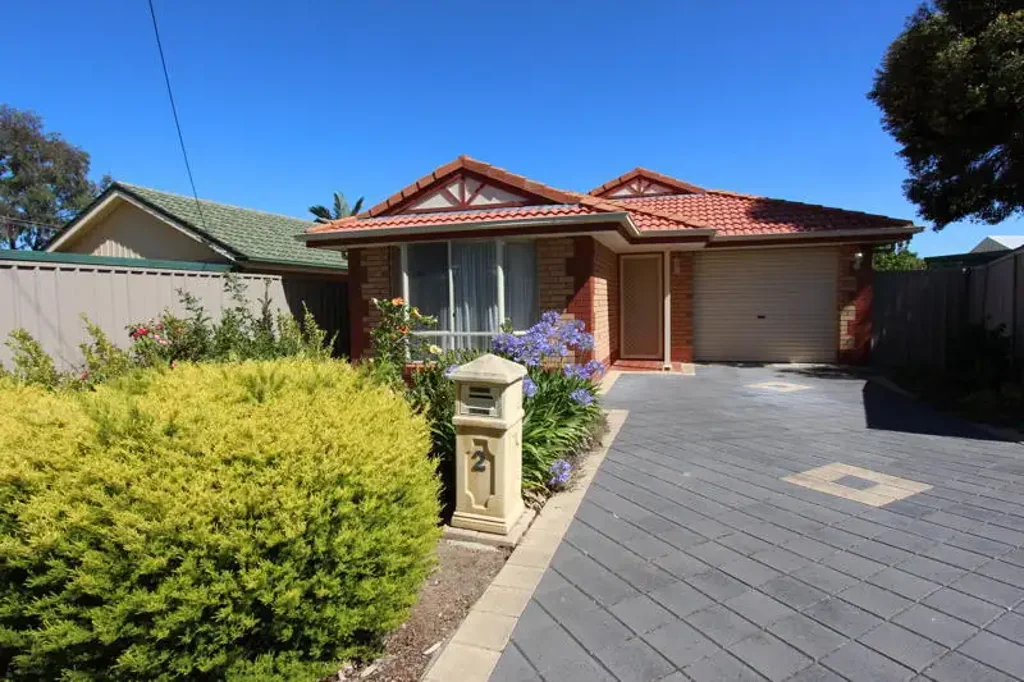 WELL-PRESENTED COURTYARD HOME - COMFORT, CONVENIENCE & AFFORDABILITY