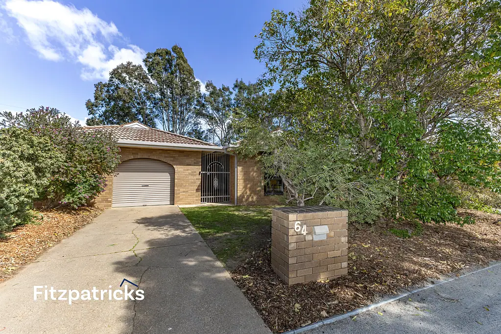 64 Adjin Street, Mount Austin, NSW 2650