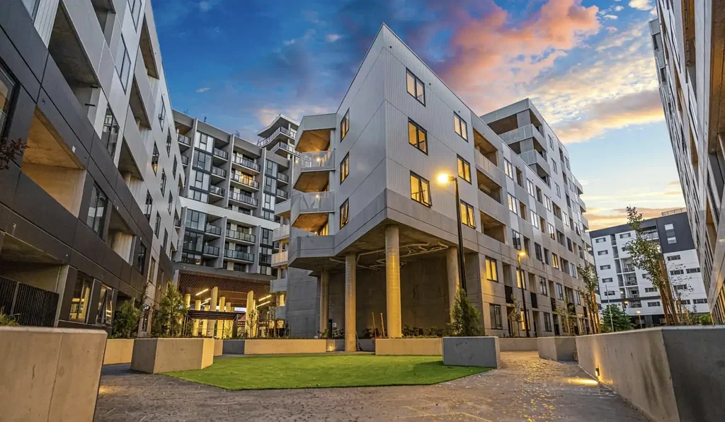 Stylish Two-Bedroom Apartment in the Heart of Greenway!