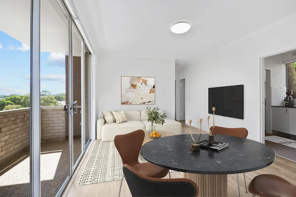 Two bedroom apartment with parking