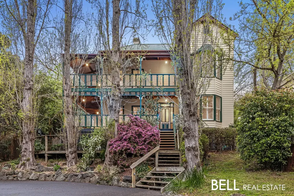 Tecoma 5ਬੈੱਡਰੂਮ “The Poplars” – Harkaway Elegance with a Family Heart on a ¼ Acre