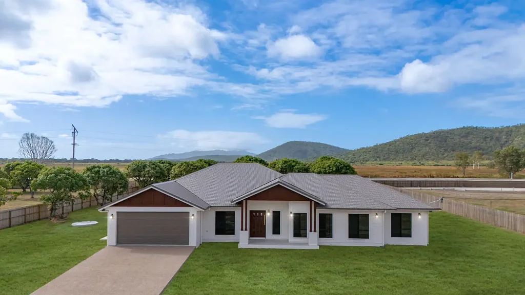 Alligator Creek 4غرفة نوم Brand New Forever Home Acreage Buyers Have Been Waiting For - ALL OFFERS CONSIDERED