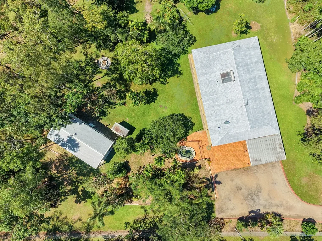 Howard Springs 4房  1 Hectare in Howard Springs