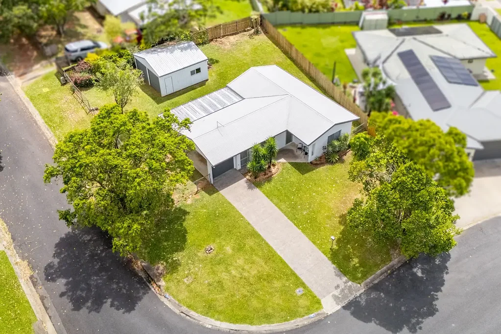 Kanimbla 3房  Solid Home on a Corner Block with a Double Shed