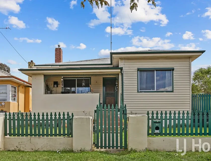 9 Torch Street, Bathurst, NSW 2795, 3 ਕਮਰੇ, 1 ਬਾਥਰੂਮ, House