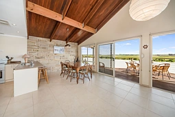 104 Sandpiper, Wellington East