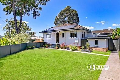 Nambour 1 Bedroom A Charming Cottage with Heart