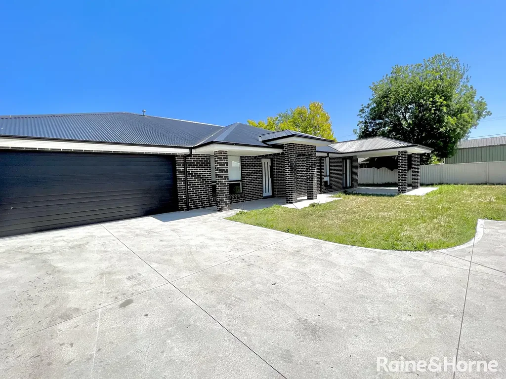 Family Home Quiet Street Eglinton- Available 19.10.2026