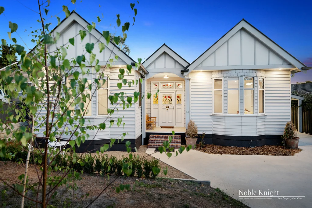 Yea 4 Bedroom Exquisite Queen Anne-Inspired Home with Breathtaking Rural Views