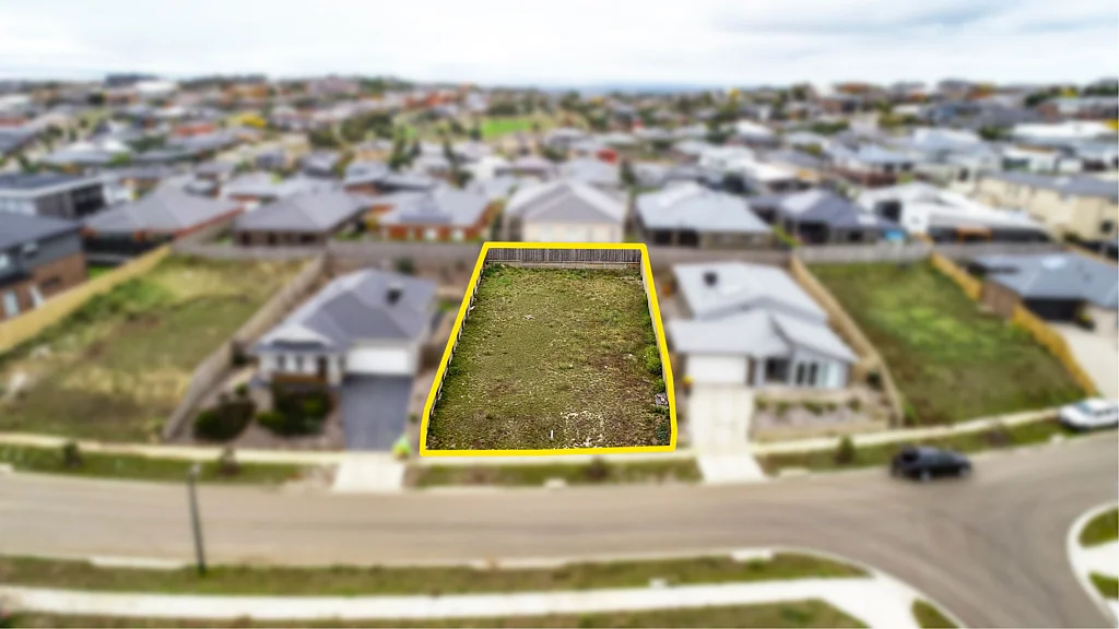 13 Narrawong Avenue, Highton, VIC 3216