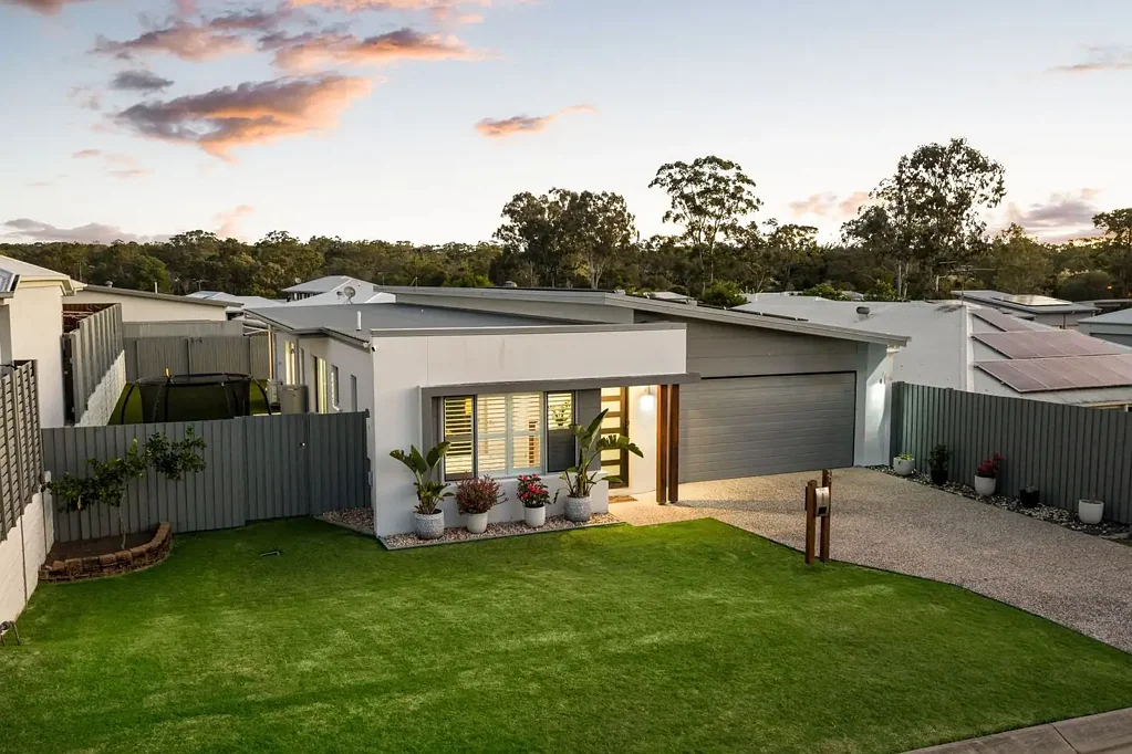 Capalaba 4Zimmer Contemporary Family Living in the Prestigious ERA Estate!!!!