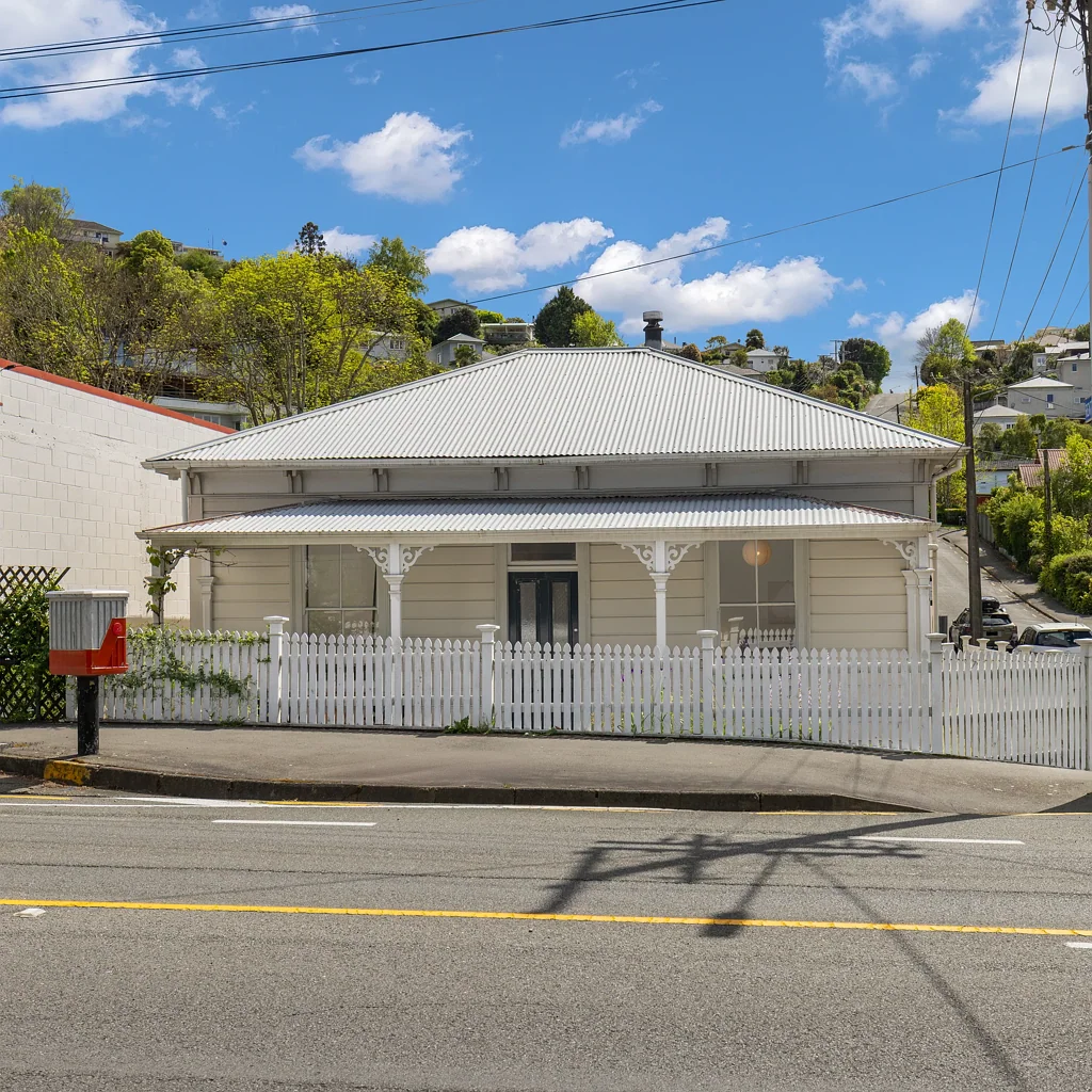 Stepneyville 4 Bedroom Four Bedrooms, Renovated & Ready to Go!