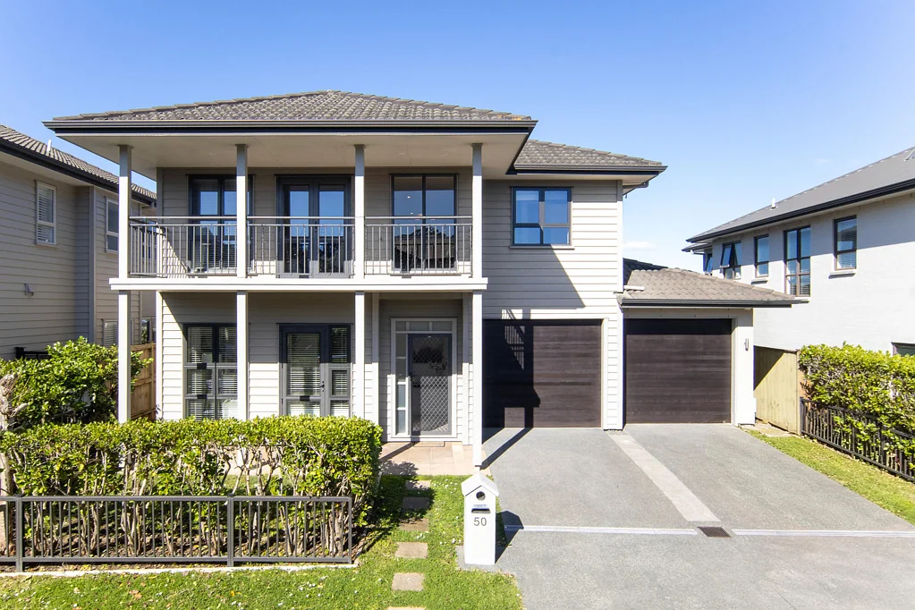Stonefields 4 Bedroom Spacious Family Home in Desirable Stonefields