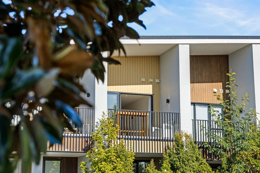 Hobsonville 2房  Jalcon park views – affordable and stylish