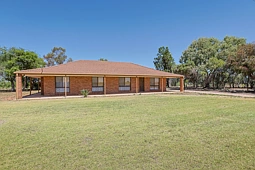 310 Sandilong Avenue, Nichols Point