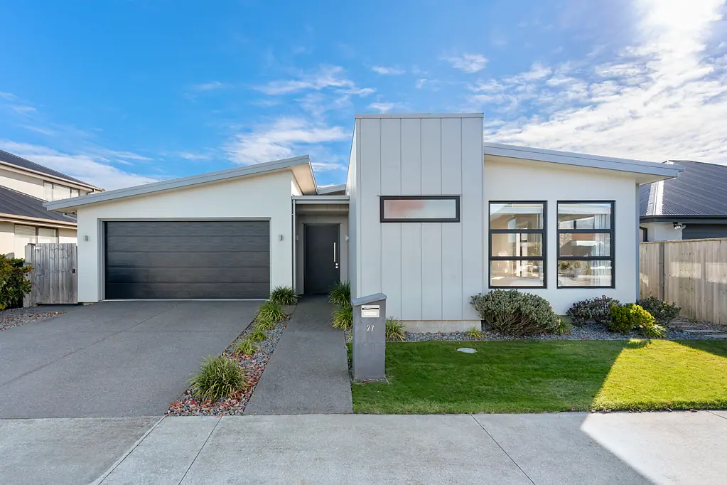 Kaiapoi 3房  Ex Show Home with Style & Space
