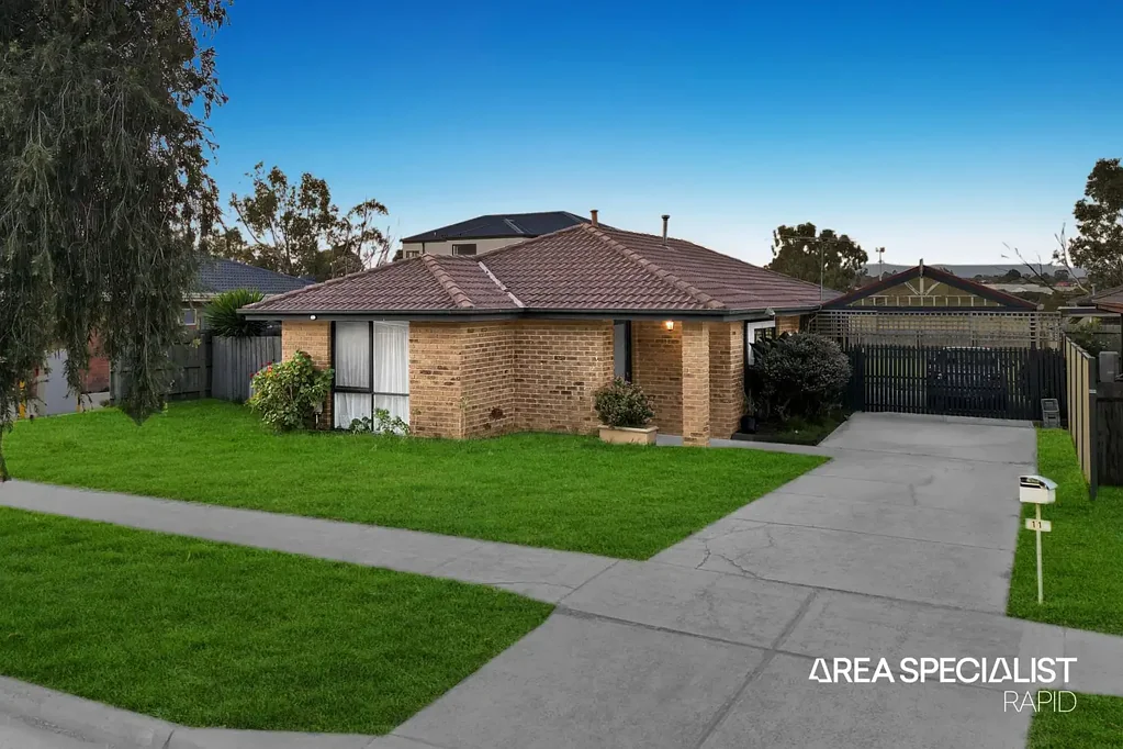 Hampton Park 3બેડરૂમ The Brief: Generous Landholding with Future Potential!