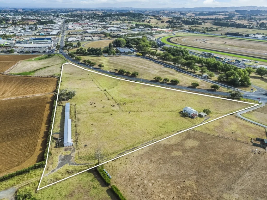 Pukekohe General Business Zoning on Main Arterial