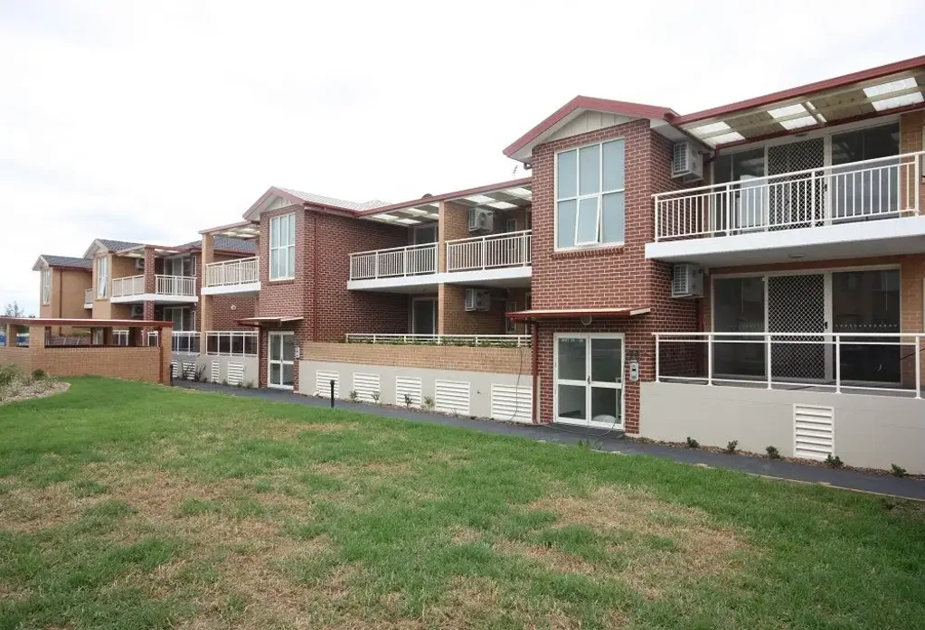 3 Bedroom Unit in the Heart of Mt Annan