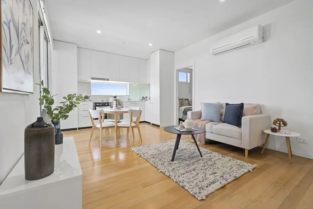 Modern Lovely Two Bedroom Apartment