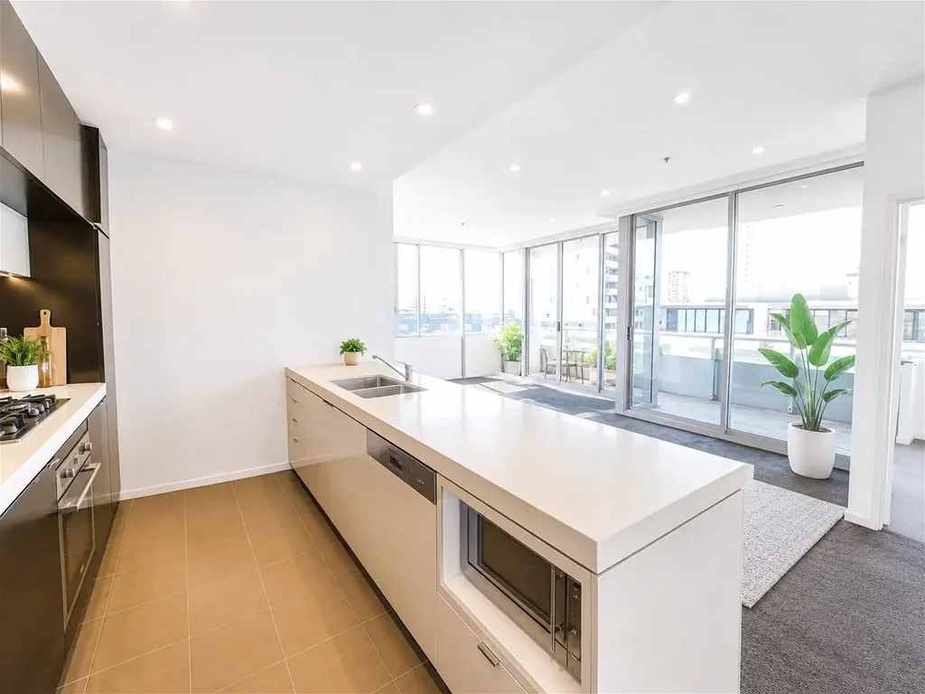 Fantastic 3 bedroom apartment at Zetland for rent