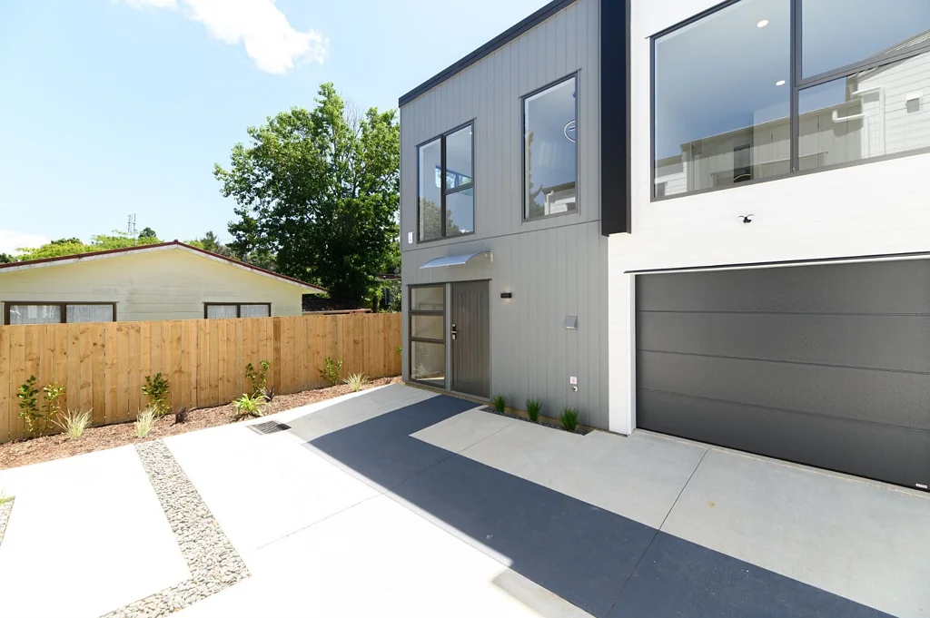 Brand new corner unit 3 bedroom