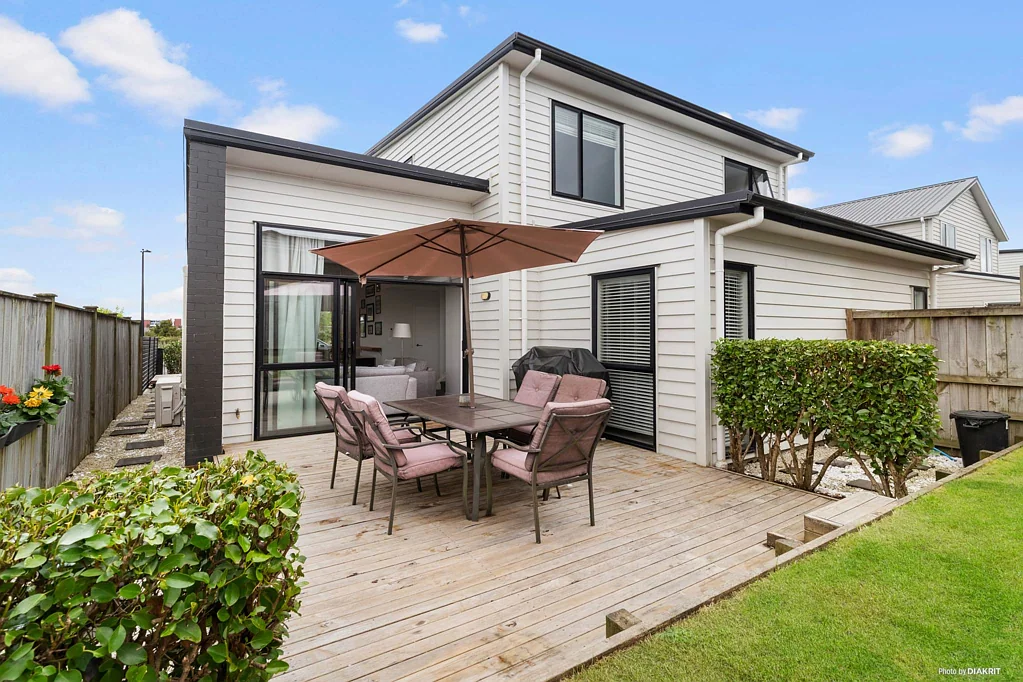 Pukekohe 3ਬੈੱਡਰੂਮ Stylish, Modern Living + Reserve Outlook