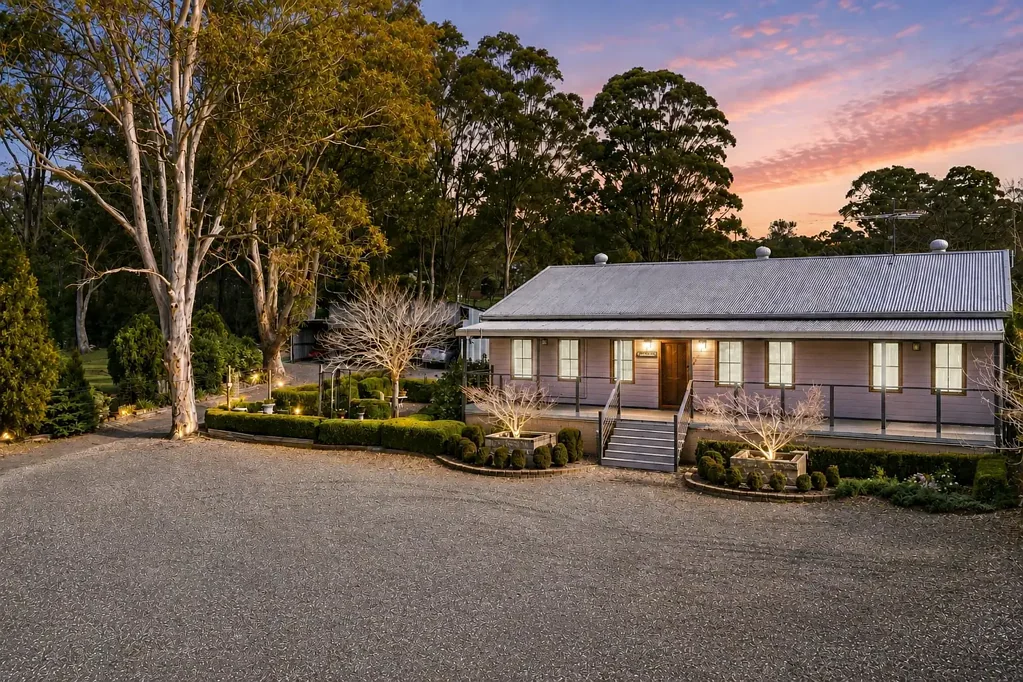 Bargo 4Habitaciones Country Living on 2.8 Acres, in the heart of Bargo!