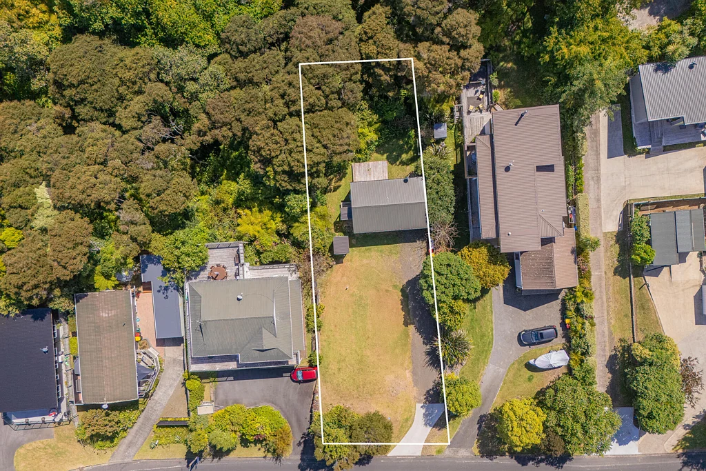 Whitianga 1غرفة نوم Priced to sell with sea views