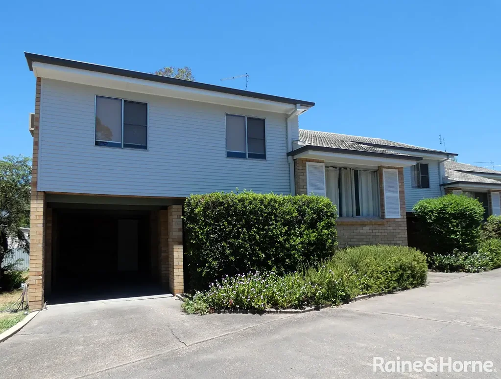 Moree 2침실 Strata Title townhouse