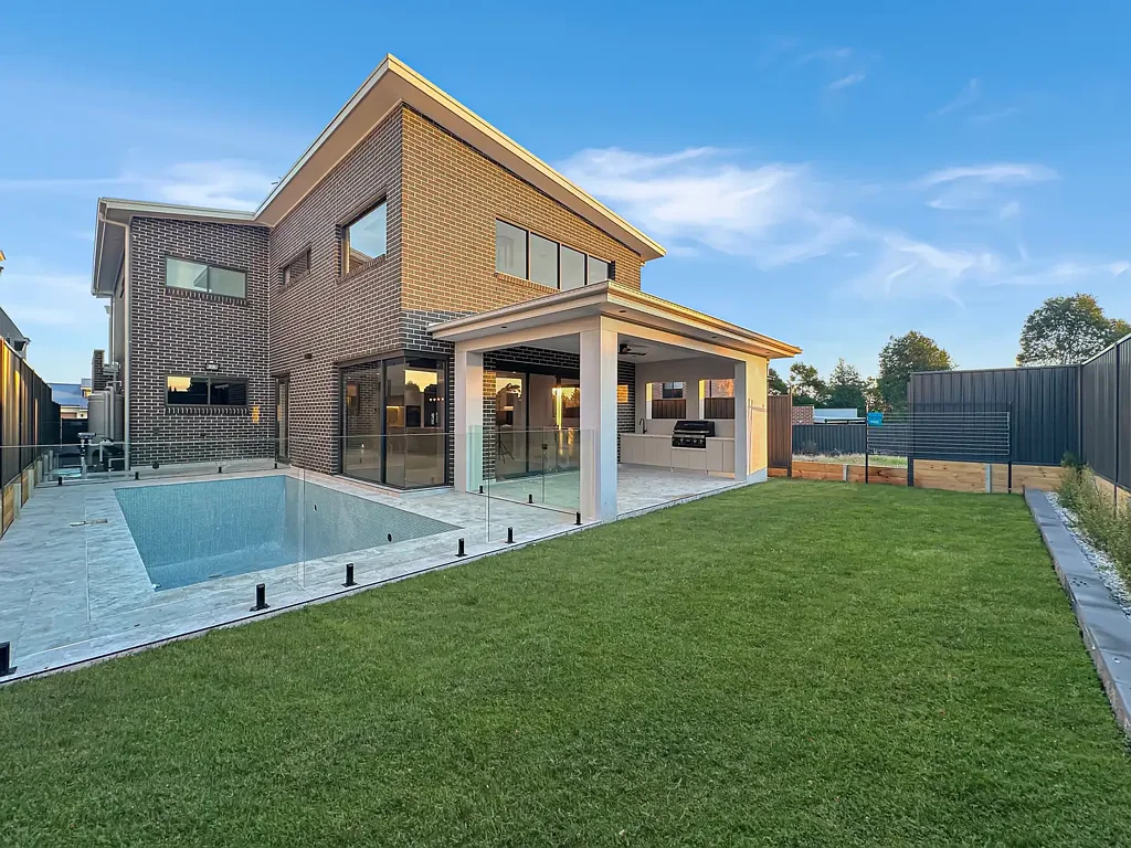 Brand-New Luxury Living in Box Hill