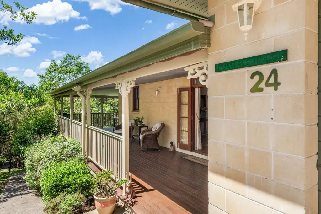 Flaxton 4房  Dual-Living Hinterland Retreat with Income Potential