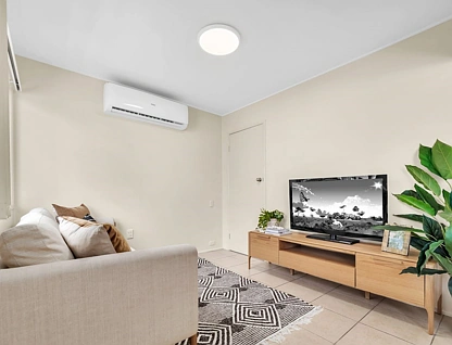 19 Roseash Street, Logan Central, Brisbane - Southern Region, 4 phòng ngủ, 1 phòng tắm, House