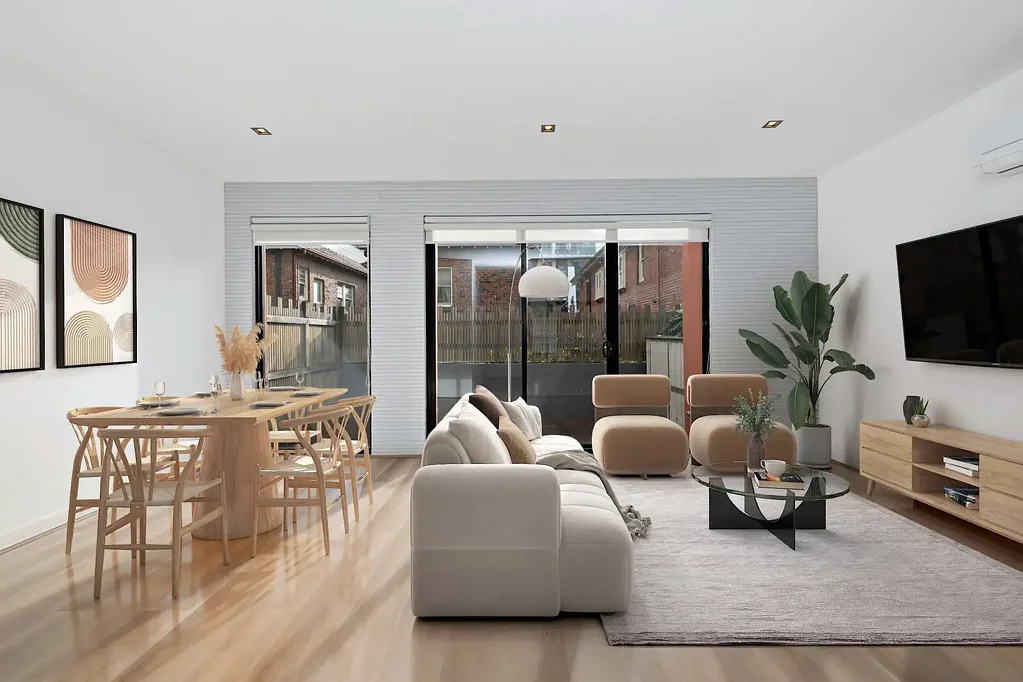 Secluded Townhouse in Vibrant St Kilda Locale!
