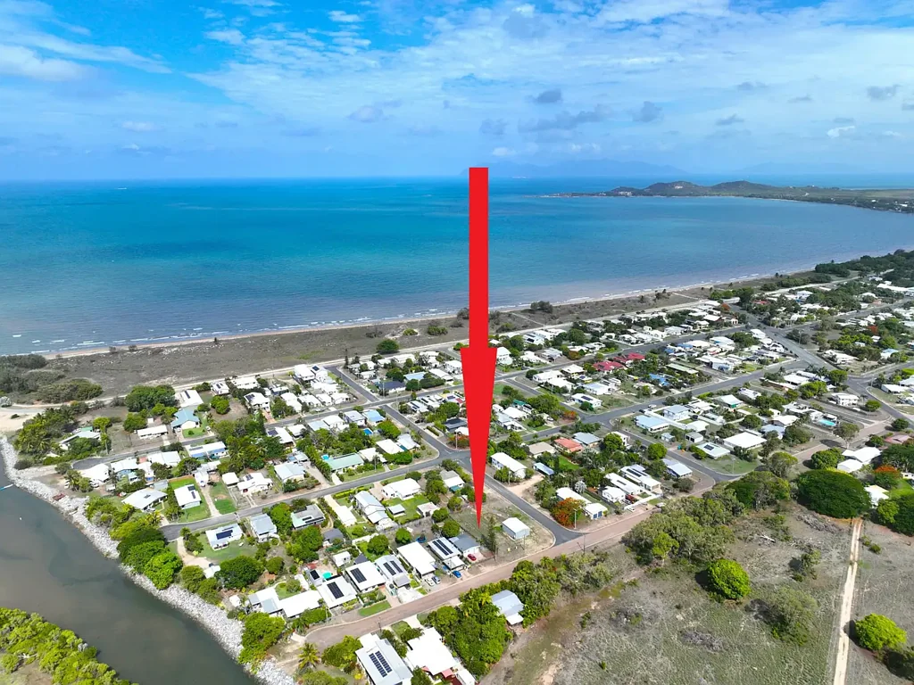 Bowen 506m2 BLOCK IN QUEENS BEACH