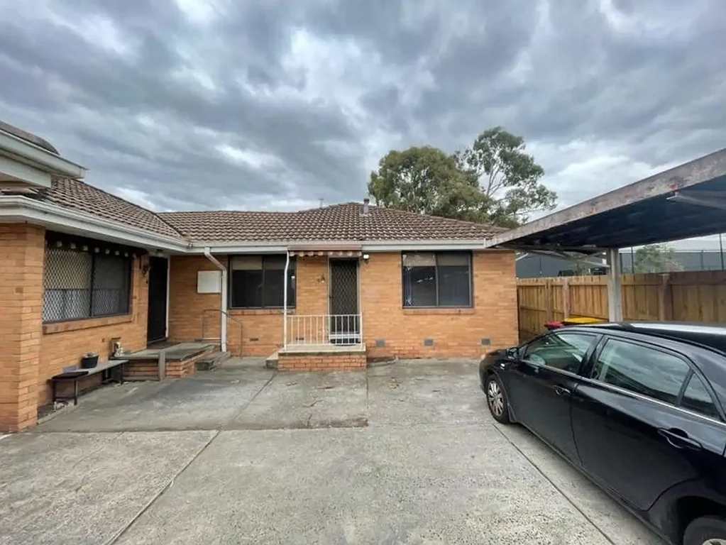 The Brief: Neat 2-Bedroom Unit in Dandenong