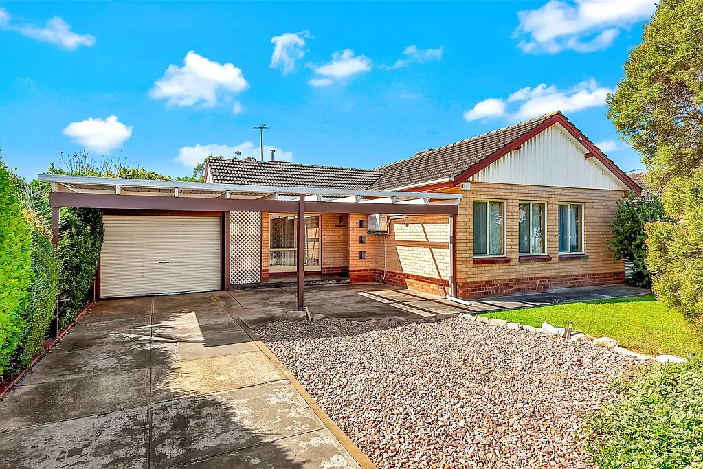 Elizabeth Vale 3Kwarto Space For The Whole Family - Two Living Areas On A Generous 731sqm Allotment!