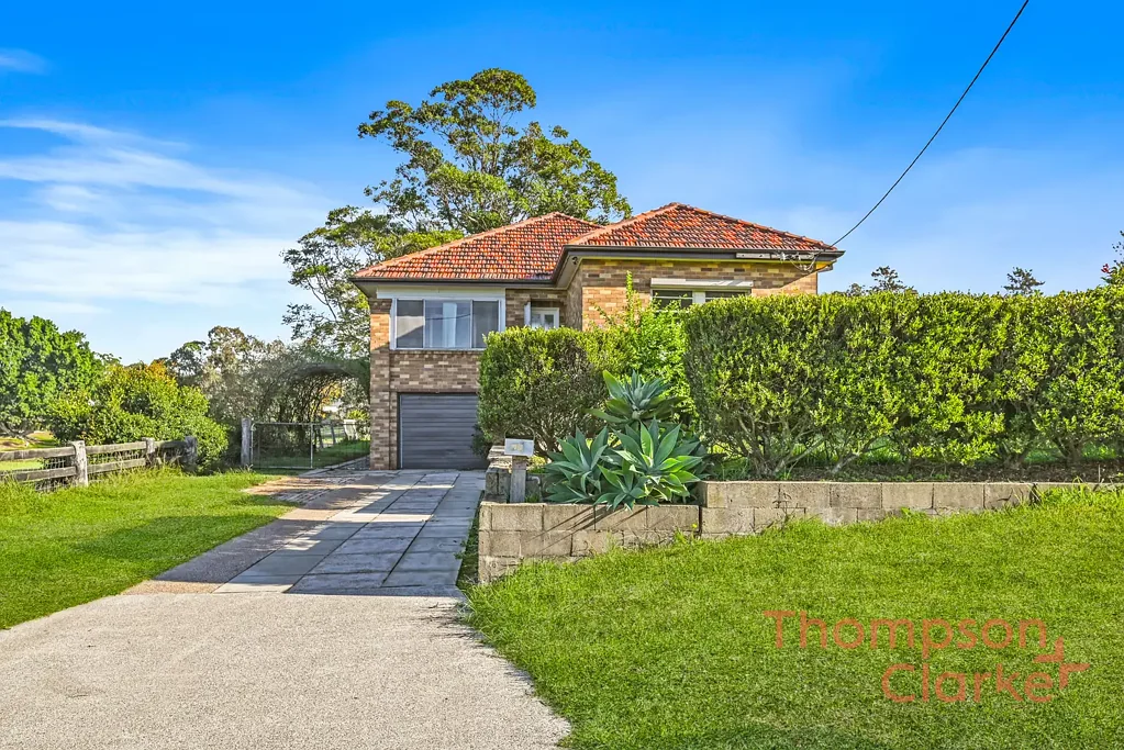 Bolwarra 3Phòng ngủ Light-Filled Character Home with Beautiful Outlooks