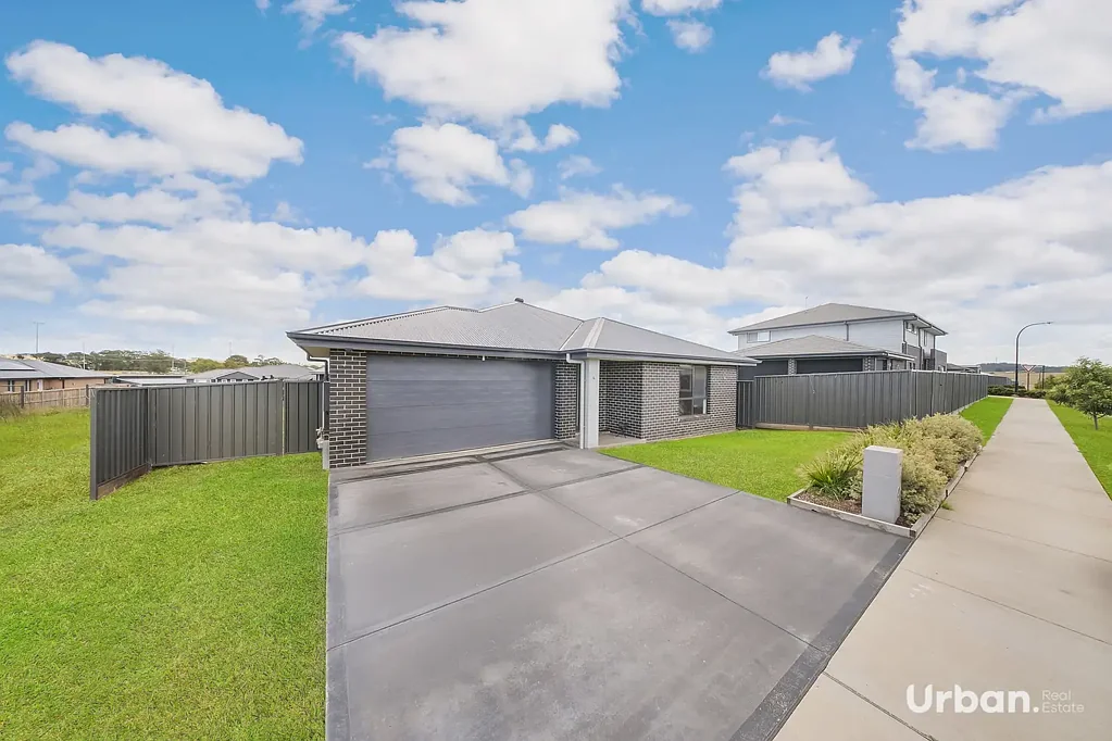 Lochinvar 5ห้องนอน Prime investment in the desired Hereford Hill Estate