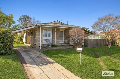 North Albury 2 Slaapkamer Generous 649m2 Allotment - Great First Starter