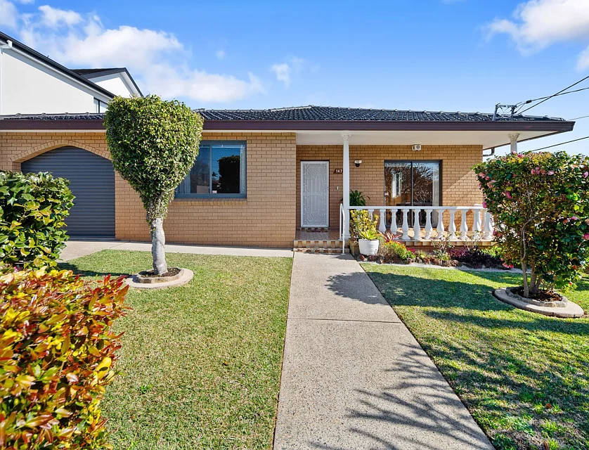 147 Gloucester Road, Hurstville, St George, 3 कमरे, 2 बाथरूम, House