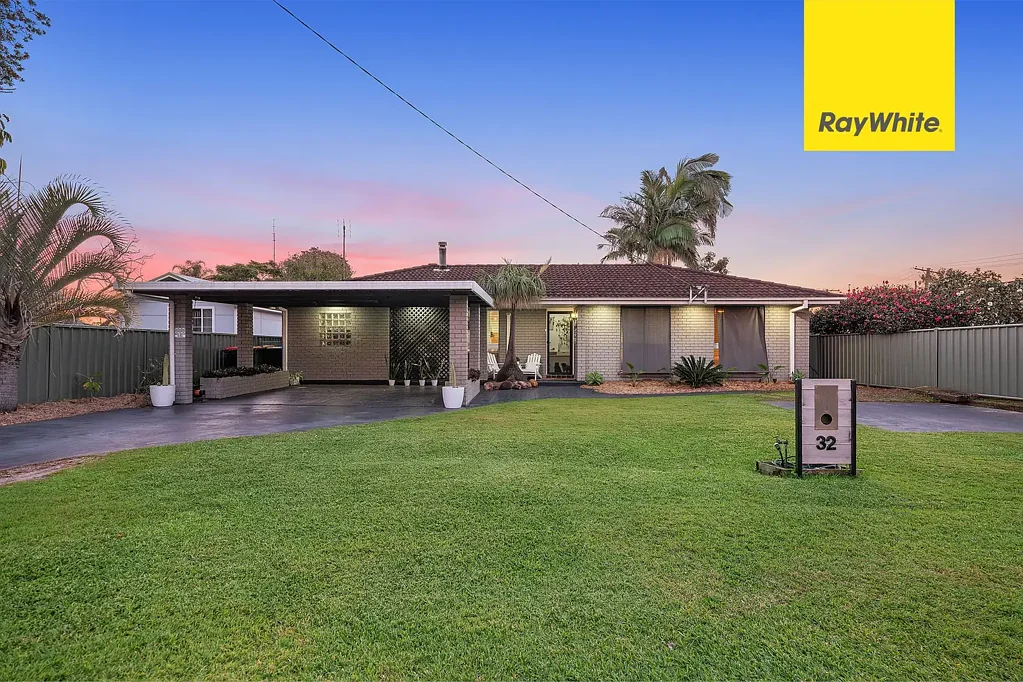 32 President Wilson Walk, Tanilba Bay, NSW 2319
