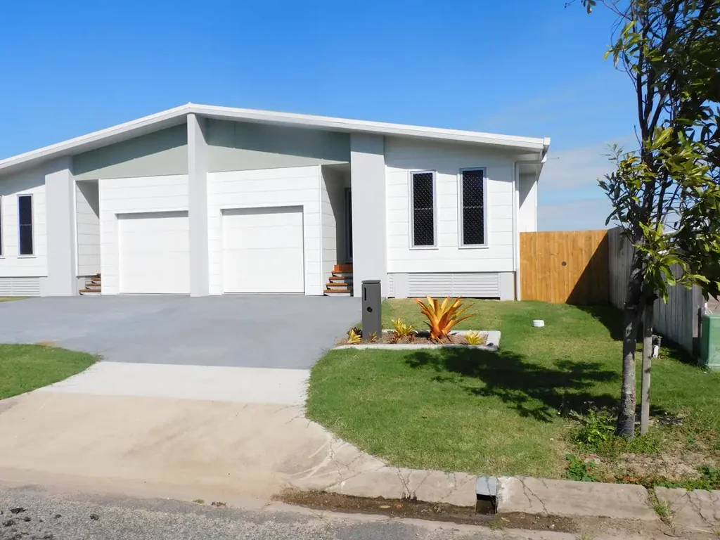 North Mackay 2 Bedroom 🏡 Quality-Built Duplex Investment in a Prime North Mackay Location 🏡